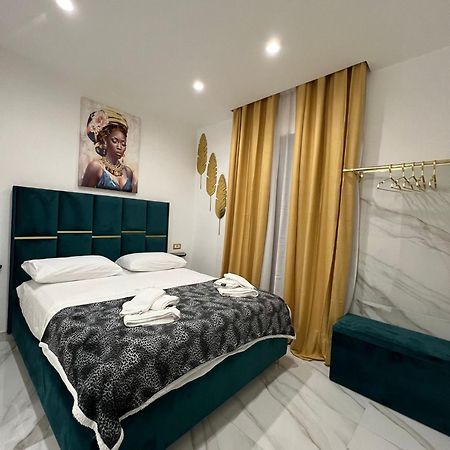 Hotel Familia Neapol Exteriér fotografie