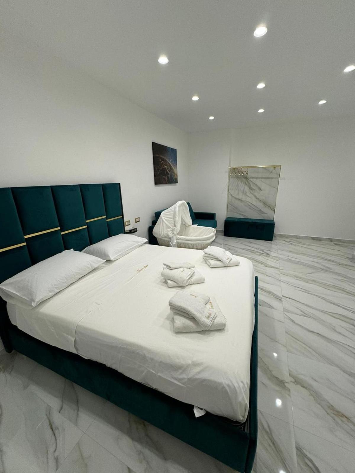 Hotel Familia Neapol Exteriér fotografie